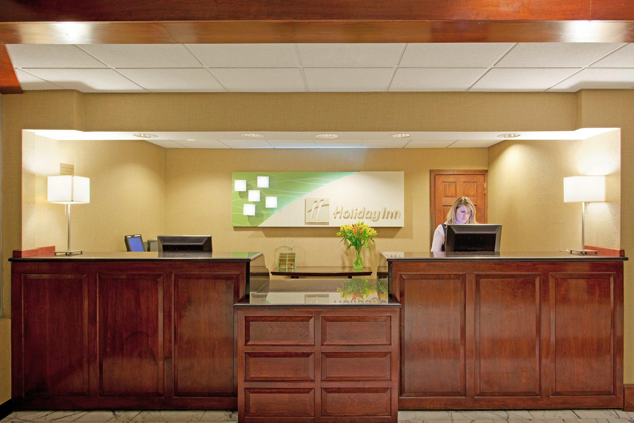 Holiday Inn Portsmouth By Ihg Exterior photo